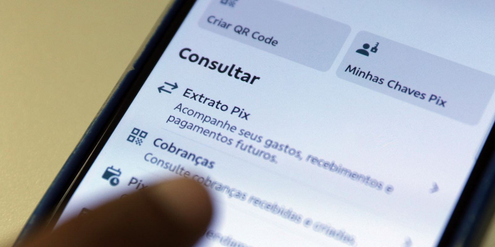 A queda foi observada nos três dias analisados, mas os números, isoladamente, não permitem estabelecer uma relação direta entre a redução das transações e a proibição das apostas.