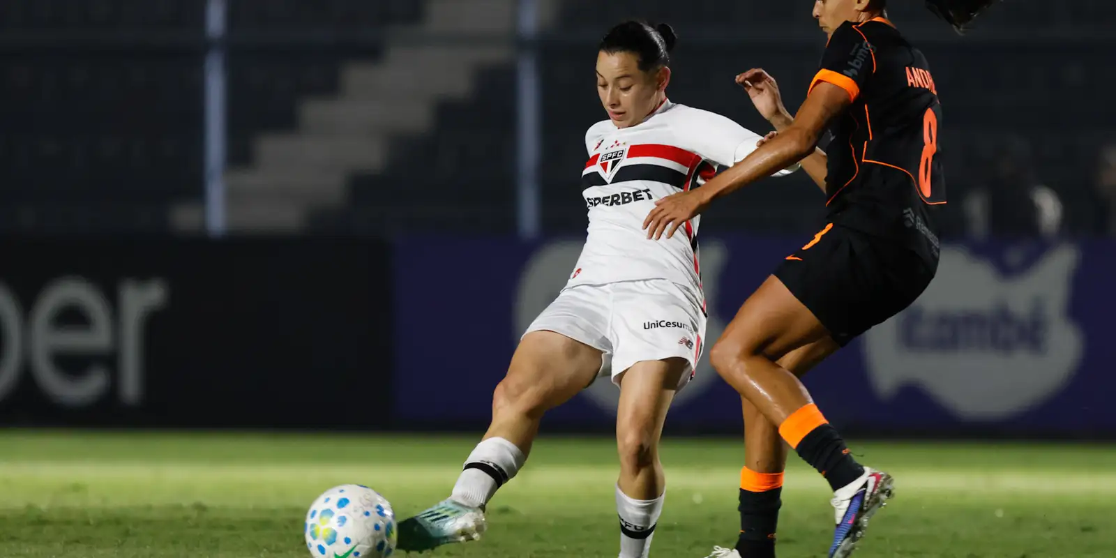 Timão supera Bahia e avança à 10ª final seguida. Adversárias em 2024, Soberanas (foto) estão novamente pela frente. Por terem melhor campanha, tricolores fazem o jogo de volta em…