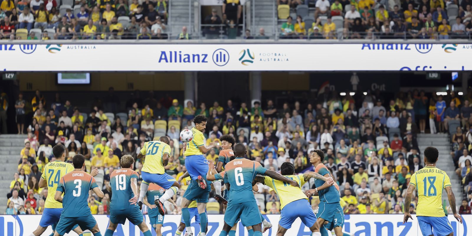 Ancelotti acena com sete trocas no time que iniciou a última partida, que terminou em 1 a 1. Autor do gol brasileiro, Rayan deve ser uma das novidades. A bola rola a partir das…